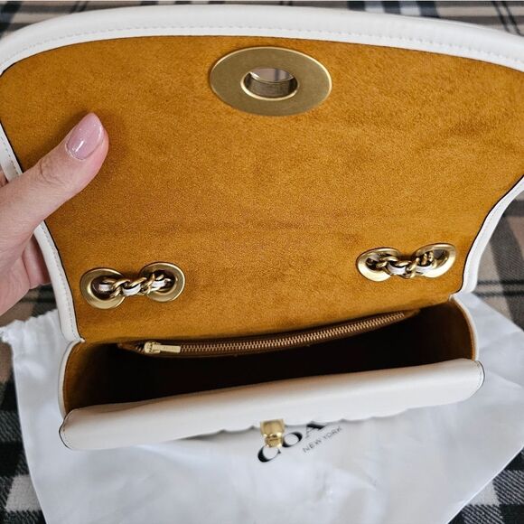 Coach White Quilted Shoulder Bag - Picture 5 of 9